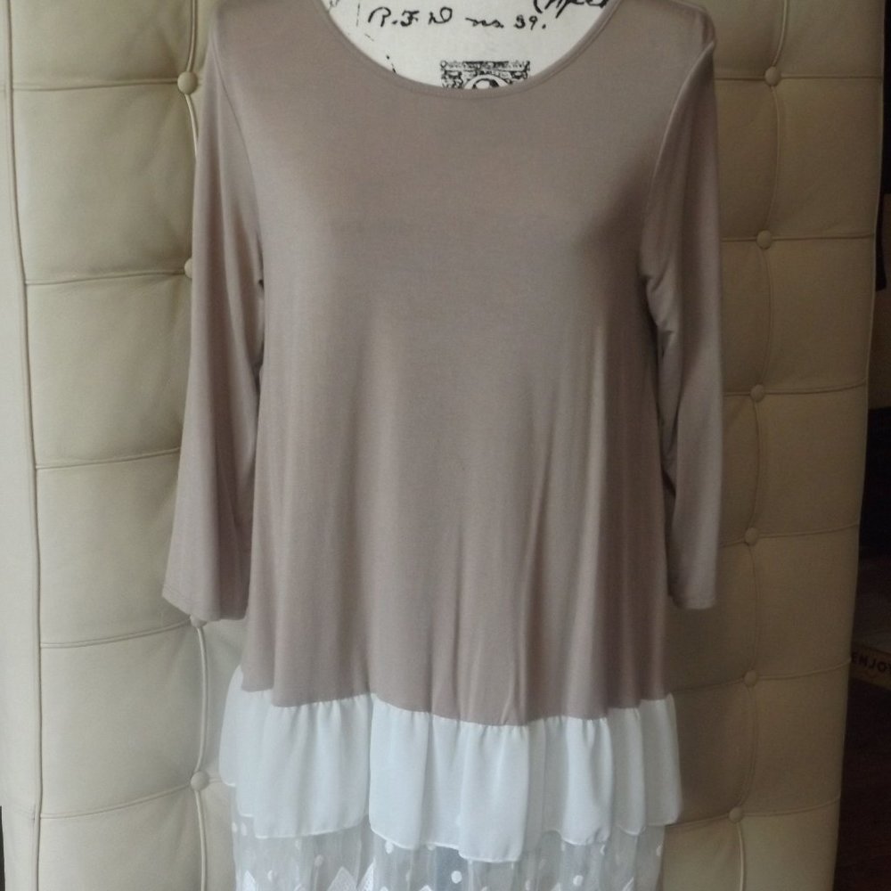 Bellamie Shift Dress with Tier Lace Hem